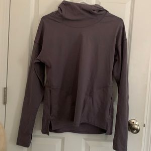 Yogalicious Athletic Pullover M